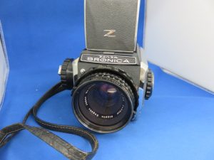 アンティークなカメラをお買取りさせて頂きました。