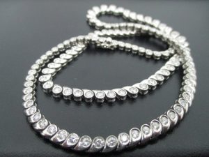 ダイヤ高価買取実施中!兵庫県三田市の大吉です!