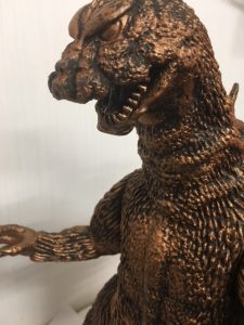 箱根駅伝開催中も本日は港北区のお住いのお客様から、ゴジラの特大フィギュアを買取致しました!!大吉センター北店