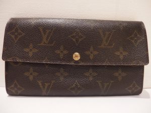 ブランド財布を売るなら横浜市中区の買取専門店 大吉 カトレヤプラザ伊勢佐木店。