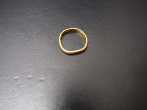 ゆがんでしまった金の指輪のお買取りも大吉鶴見店へ。
