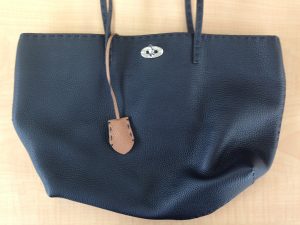 大吉アクロスプラザ札幌南で、フェンディのトートバックをお買取致しました。