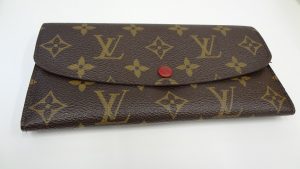 伊勢崎市のお客様よりLVモノグラムポルトフォイユ・エミリールージュを買取りました!