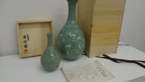 伊勢崎市のお客様より新高麗陶磁器　安峰鶴　青器　花瓶を買取りました！