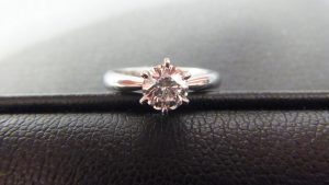 ダイヤモンドリング 買取り 厚木