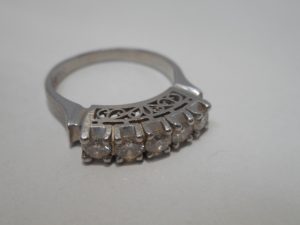 ダイヤ付きリングならお任せください!買取なら大吉ミレニアシティ岩出店♪ダイヤ付きリングならお任せください!買取なら大吉ミレニアシティ岩出店♪