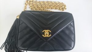 CHANELのバッグを高価買取します!大吉草加店です!!