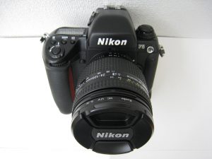 一眼レフカメラを茅ヶ崎にお住まいのお客様からお売りいただきました。