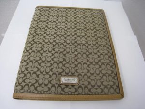 コーチを茅ヶ崎にお住まいのお客様からお売りいただきました。