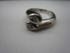 茅ヶ崎にお住まいのお客様からダイヤ付きリングを買取りしています。