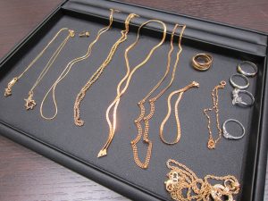 大吉宇多津店では、貴金属高価買取中