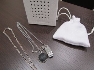 ディーゼルネックレス買取致します。