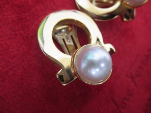 フェラガモ パールイヤリング買取しました　買取専門店大吉ウエステ垂水2