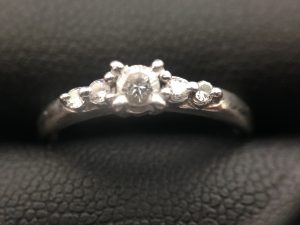 大吉アクロスプラザ札幌南店なら、小さいメレダイヤもお買取可能です。