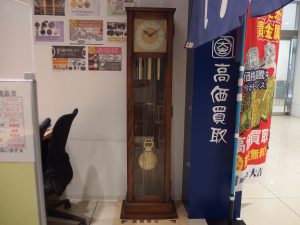 横浜市中区でホールクロックを売るなら買取専門店 大吉 カトレヤプラザ伊勢佐木店。