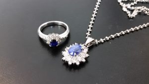 西宮市 色石 買取