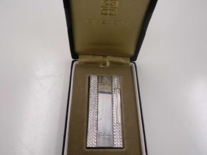 ジバンシィのライターをお買取り致しました！天満の大吉天神橋筋商店街店