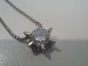 大粒ダイヤモンドならお任せを!買取なら大吉ミレニアシティ岩出店♪大粒ダイヤモンドならお任せを!買取なら大吉ミレニアシティ岩出店♪