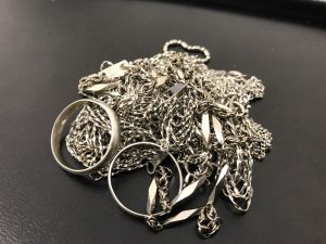 大量のプラチナ製品をお買取り!大吉久留米店です!