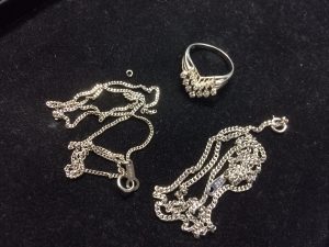 貴金属 プラチナ ジュエリー アクセサリー 宝飾品 買取 買い取り 東京 江戸川区 葛西