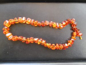 大吉 武蔵小金井店 琥珀ネックレスの画像です。