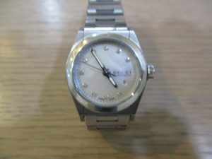 大吉 武蔵小金井店 グッチ 腕時計の画像です。