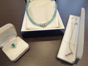 大吉イオンタウン宇多津店では、ジュエリー高価買取致します。