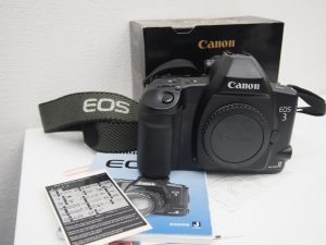 大吉鶴見店はCanon EOS3をお買取り致しました。