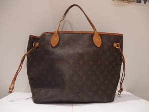 壊れたバッグを売るなら関内伊勢佐木町の買取専門店 大吉。