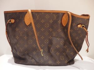 壊れたバッグを売るなら関内伊勢佐木町の買取専門店 大吉。