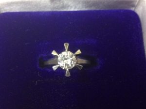 ダイヤのお買取なら買取専門店大吉大和店にお任せ下さい