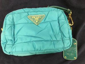PRADAのナイロンショルダーバッグをお買取しました！高価買取が自慢の大吉久留米店です！