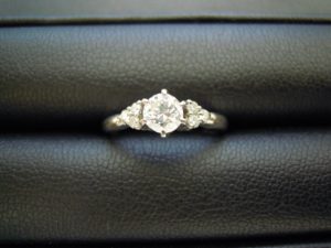 170131ダイヤの御査定には自信があります大橋店です