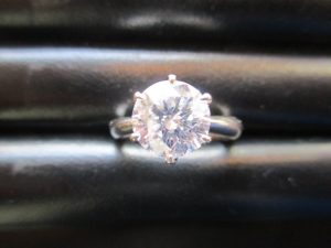 大吉 武蔵小金井店 ダイヤ プラチナリングの画像です。