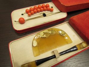 かんざし　珊瑚　べっ甲お買取致します。