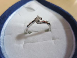 金,プラチナ,貴金属,宝石,ダイヤモンド,指輪,ネックレス,ダイヤ