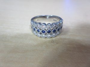 ダイヤ,金,プラチナ,貴金属,宝石,ダイヤモンド,指輪,ネックレス