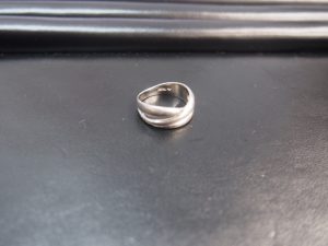 大吉鶴見店はプラチナの指輪をお買取り致しました。