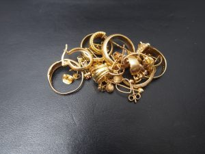 大吉鶴見店は金をお買取り致しました。