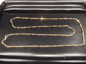 金を売るなら横浜市中区の買取専門店 大吉 カトレヤプラザ伊勢佐木店。