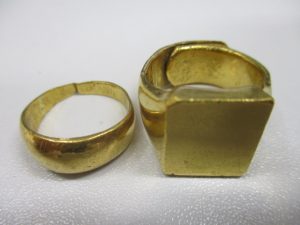 生駒駅からすぐの買取専門店大吉グリーンヒルいこま店でお買取させて頂きました貴金属の画像です。