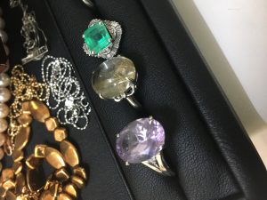 色石のお買取も大吉 弘前高田店で!