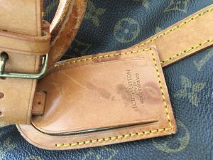 大吉弘前高田店では、古い・汚れた・壊れたヴィトンもお買取しています。