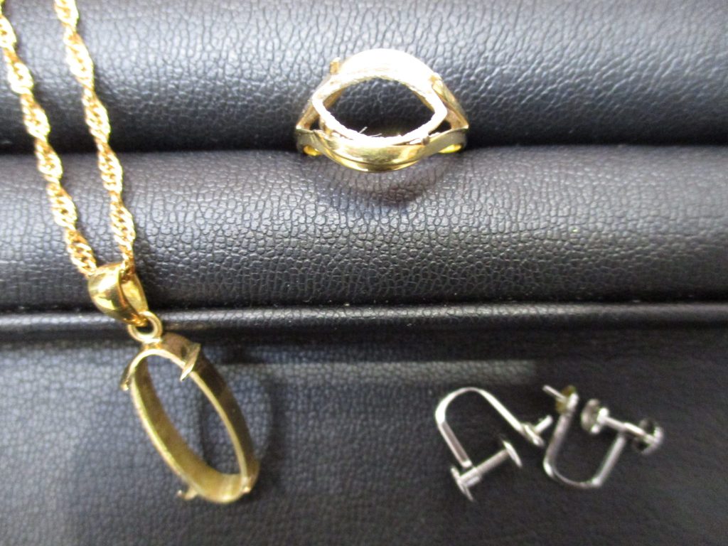 壊れたアクセサリーのお買取りは小倉南区下曽根、大吉サニーサイドモール小倉店にお任せください!