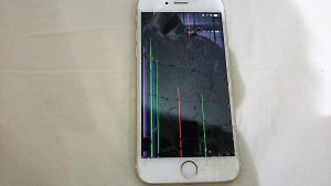 壊れたiPhon(アイホン）の買取もできます！大吉グラード伊集院店