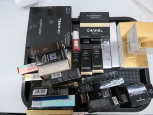 ブランド化粧品を沢山お買取りさせて頂きました。