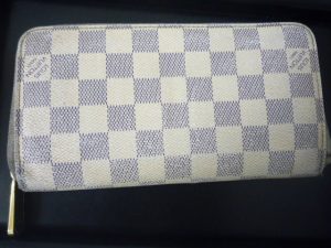 堺泉北の皆様、ヴィトンの財布の高価買取は大吉泉北クロスモール店へ