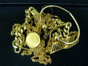 金・貴金属お買取りしました。福岡市大吉七隈四ツ角店