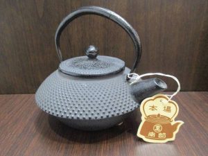 小倉南区、大吉サニーサイドモール小倉店で買取りました南部鉄瓶の画像です