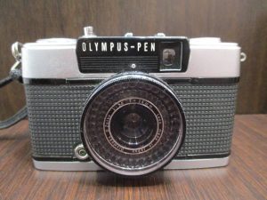 小倉南区下曽根駅前、大吉サニーサイドモール小倉店で買取りましたカメラの画像です